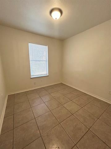 Building Photo - 5018 Nell St