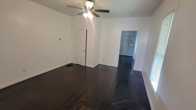Building Photo - Great 1 bedroom in Germantown