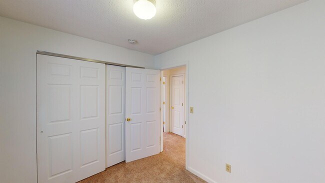 Building Photo - 2229 Symmes St