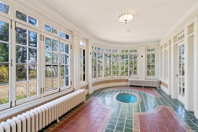 Building Photo - 31 Elm Sea Ln