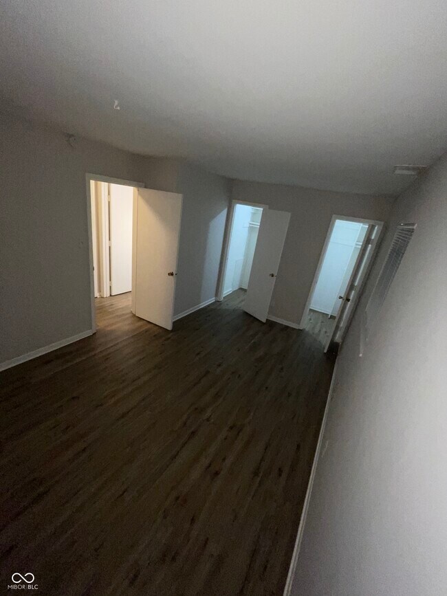 Building Photo - 1410 E Jefferson St