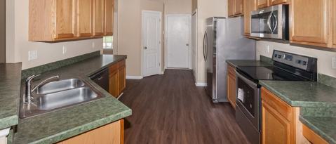 Building Photo - 1282 Summit Oaks Dr E