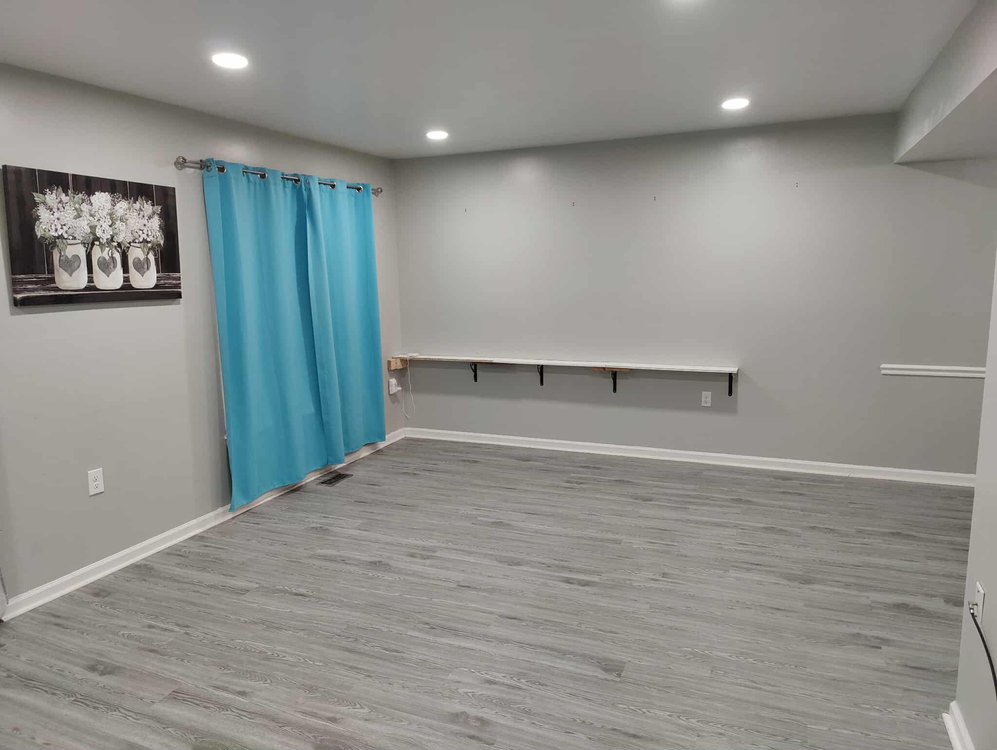 Sitting room (2nd floor) - 11573 Overleigh Dr