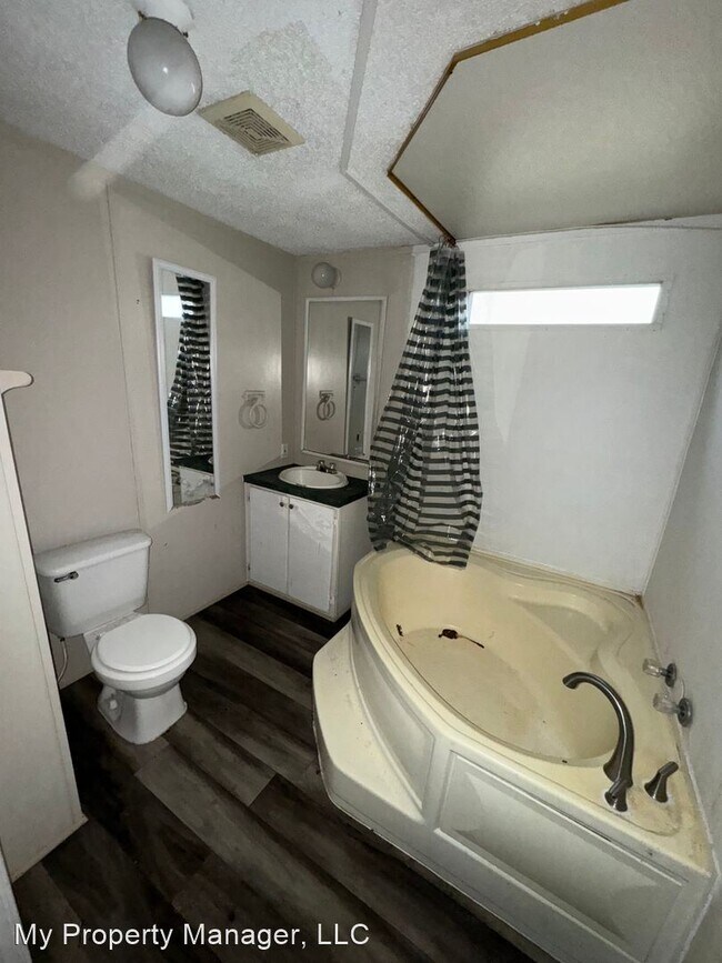 Building Photo - 2 br, 2 bath House - 8059 Dixie Blanchard ...