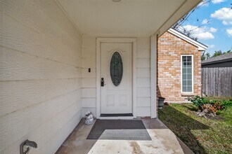 Building Photo - 11414 Meadow Lake Dr