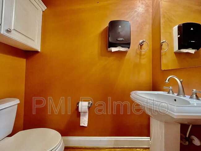 Building Photo - 1316 Pulaski St