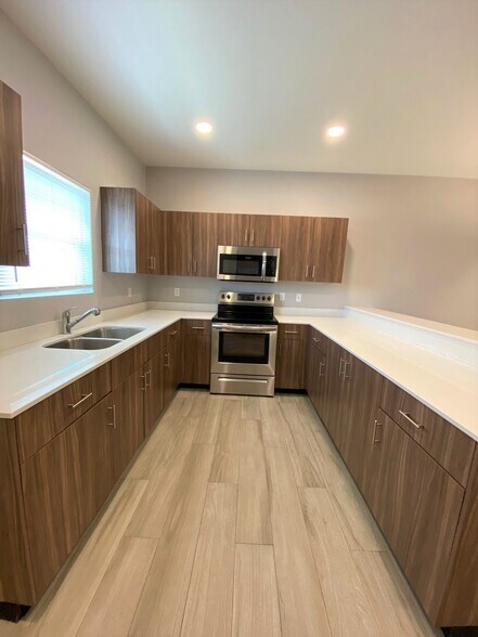 Building Photo - 3812 Whitewing Ave