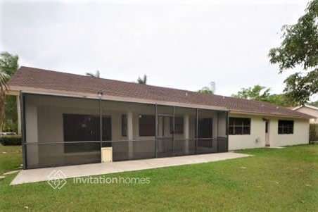 Building Photo - 20241 NW 8th St