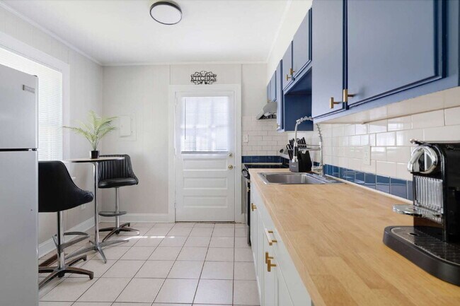 Building Photo - Cozy Living in the Heart of Wilson