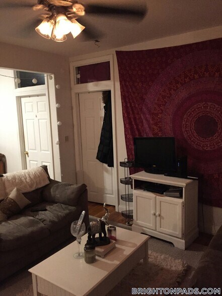 Building Photo - 23 Egremont Rd