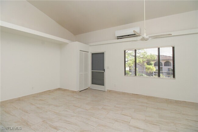 Building Photo - 826 Wiggins Pass Rd