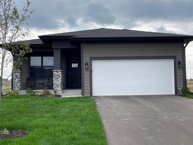 Primary Photo - 5380 Robinwood Ct