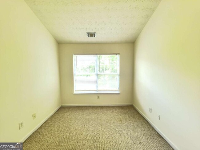 Building Photo - 619 Kenridge Way