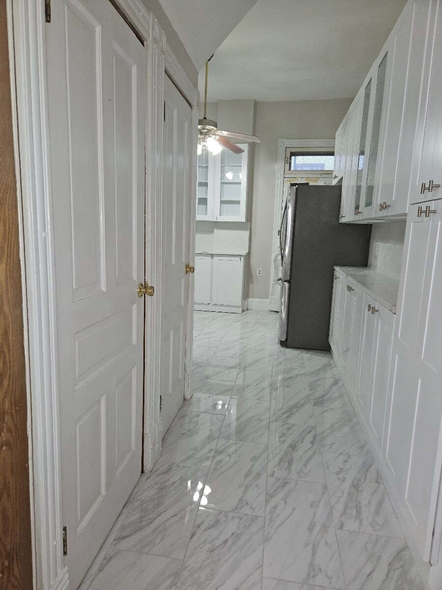 Building Photo - 117 V St NW