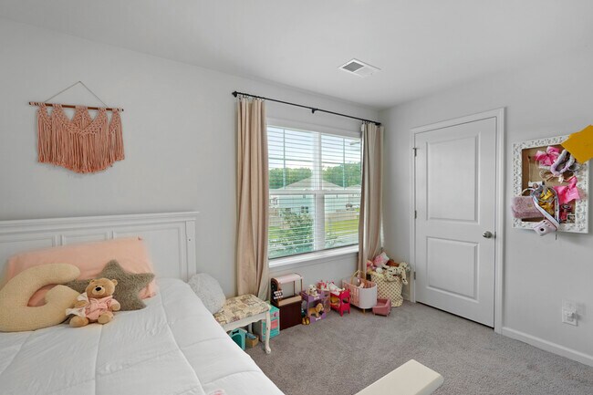 Building Photo - 41 Gypsea Ln