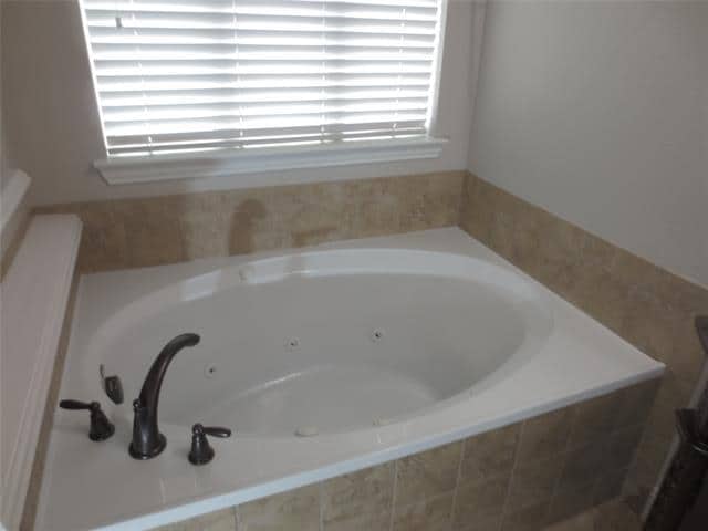 Building Photo - 8521 Meadow Sweet Lane