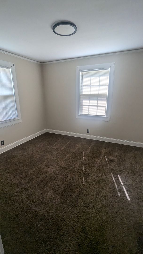 Building Photo - 2 bedroom Side by Side Duplex