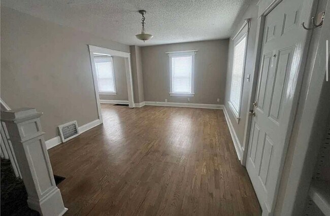 Building Photo - 4455 Eaton St