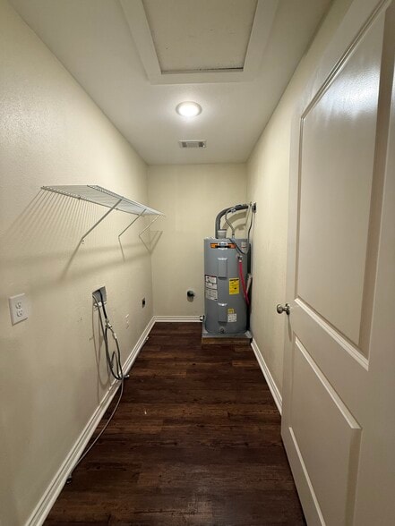 Building Photo - 99 Fairlane Dr