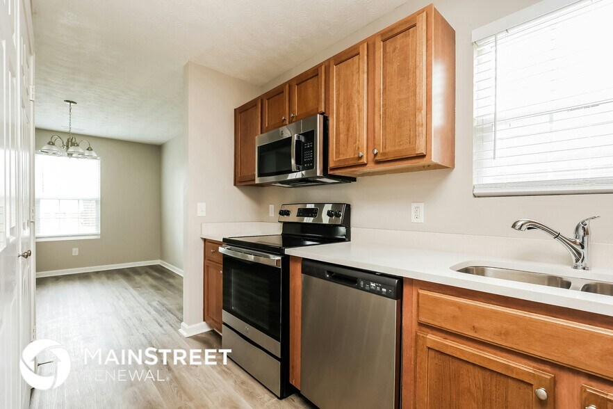 Building Photo - 242 N Blakemore Ave