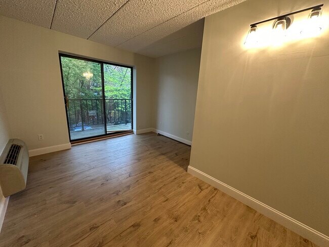 Building Photo - 40 Cochituate Rd