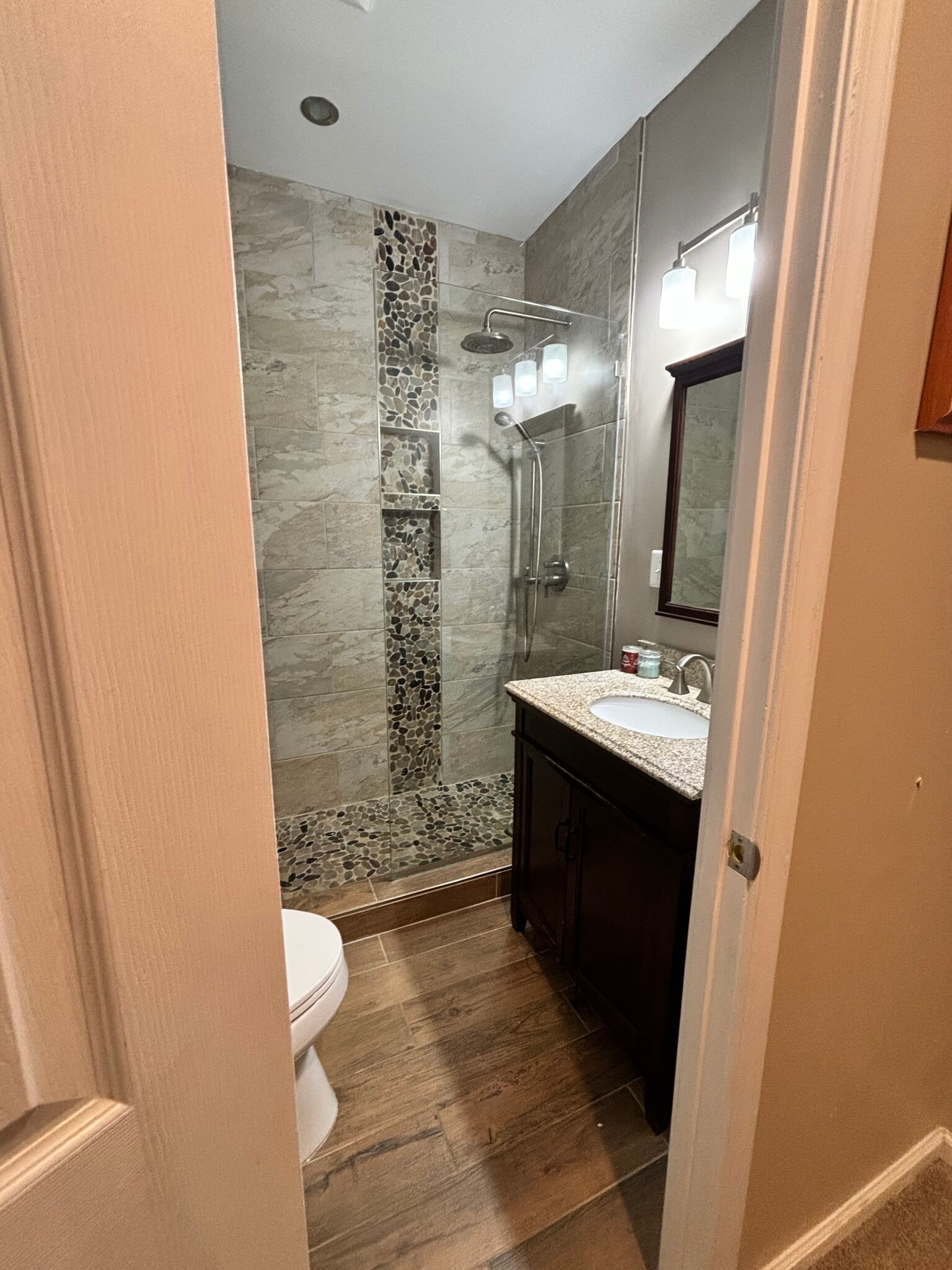 full bath (basement) - 903 Portner Pl