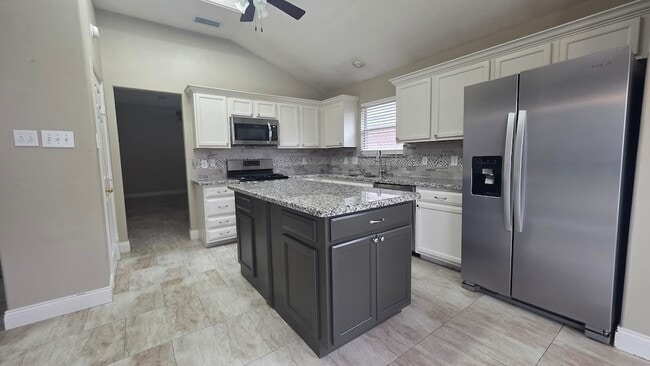 Building Photo - 20838 Kings Clover Ct