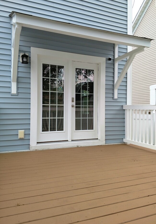 Building Photo - 1230 Booth St