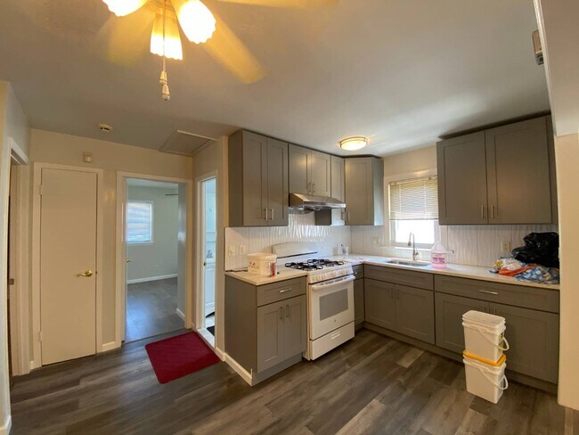 4165 Richmond Ave - 4165 Richmond Ave Staten Island NY 10312 ...