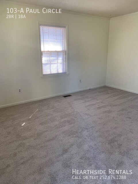 Building Photo - 103 Paul Cir