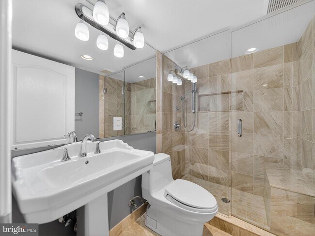 Building Photo - 11701 Winterset Terrace