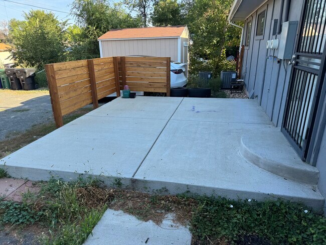 Building Photo - 49 S Hazel Ct