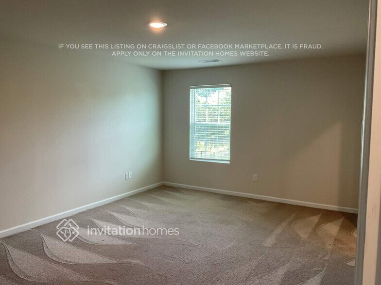 Building Photo - 1130 Woodhouse Dr
