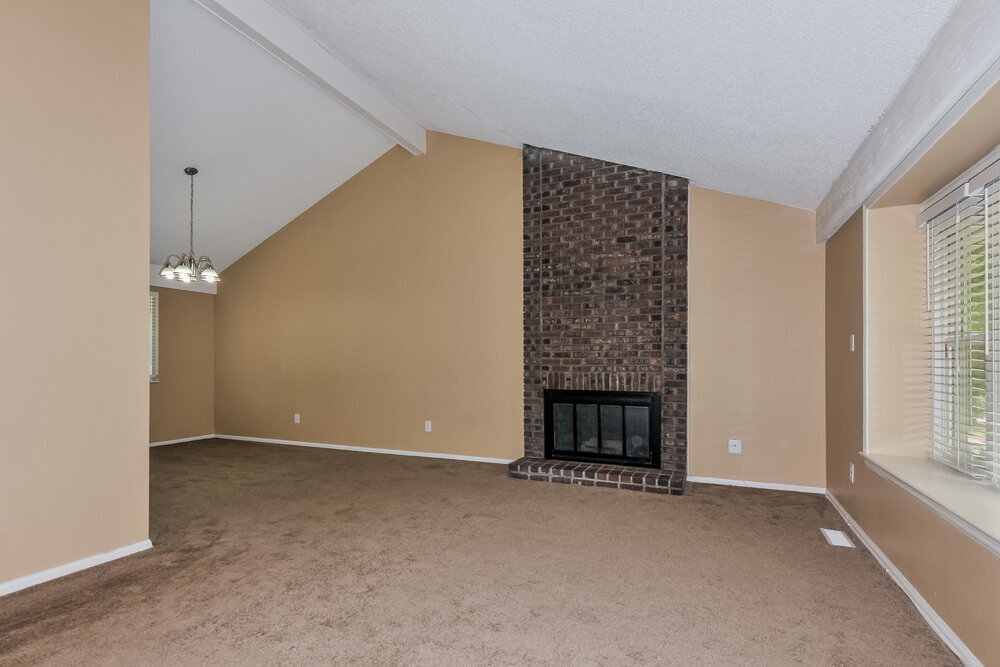 Building Photo - 6911 Candlewick Way