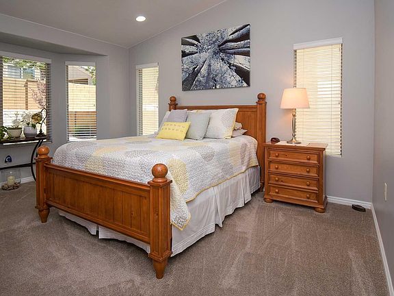Building Photo - 4207 S Kiva Hill Dr