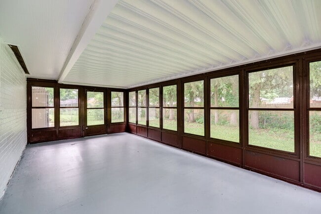 Building Photo - 5224 Mystic Dr