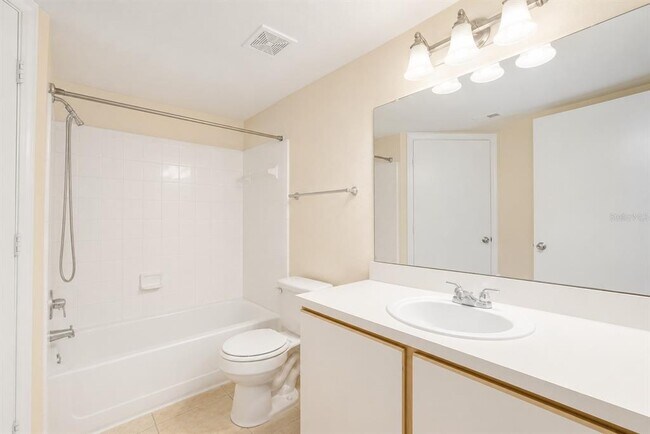 Building Photo - 2208 Antigua Pl