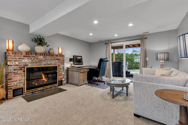 Building Photo - 2412 Homestead Ave