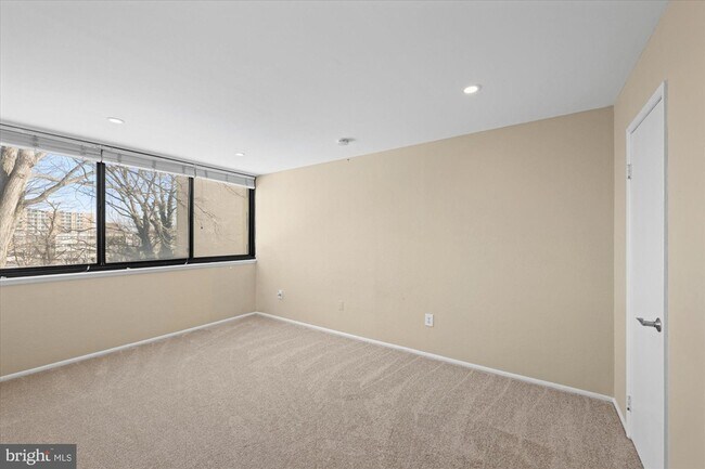 Building Photo - 4 S Van Dorn St