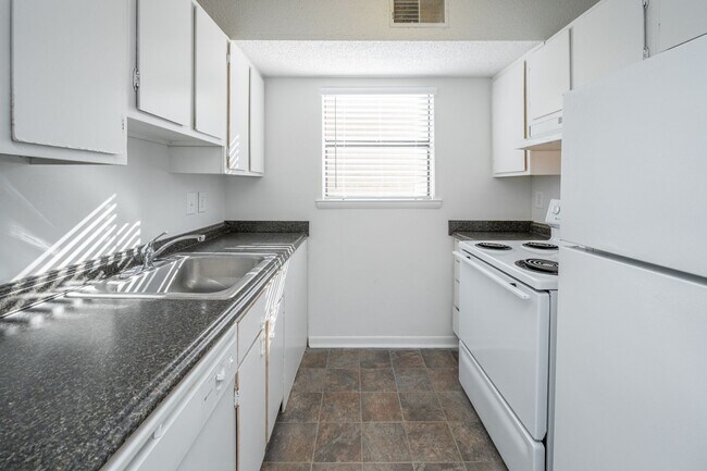 Interior Photo - The Dana Apartments