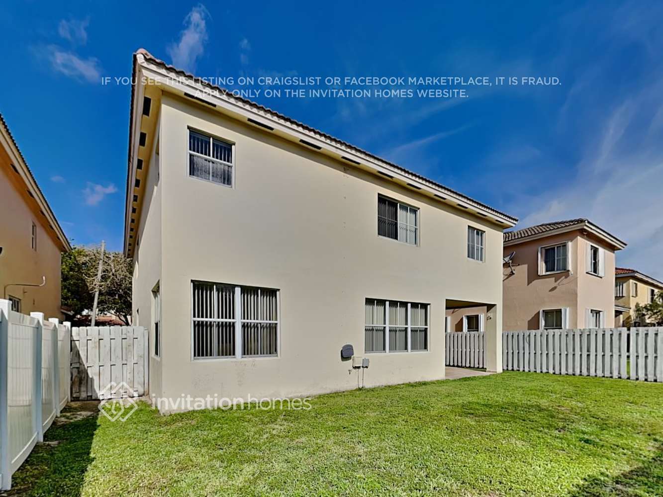 Building Photo - 2307 SW 127th Ave