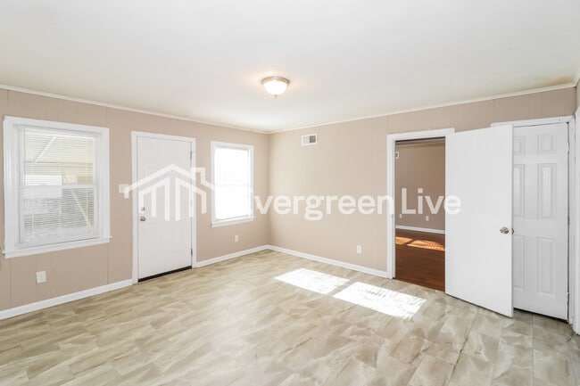 Building Photo - 4741 Scottsdale Ave