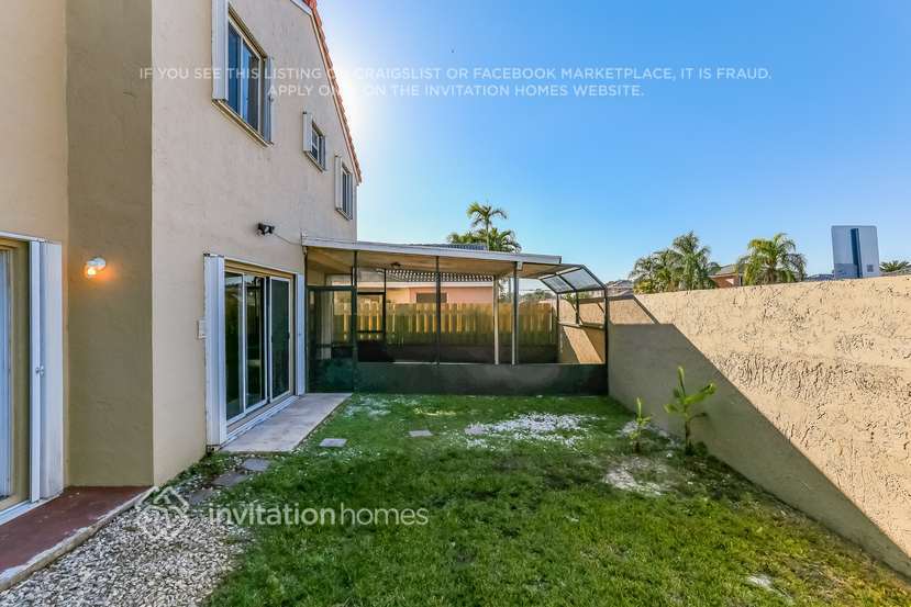 Building Photo - 15533 SW 96th Terrace