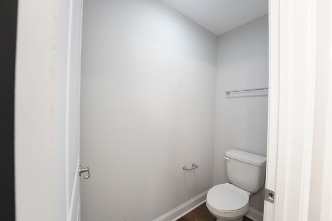 Building Photo - 282 Judson Wy