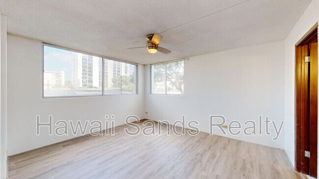 Building Photo - 1710 Punahou St