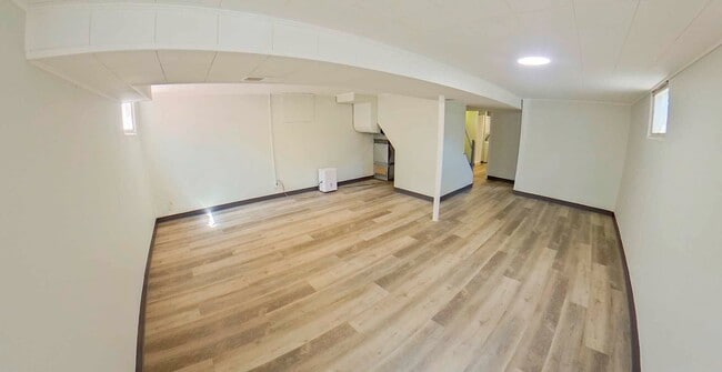 Building Photo - Pet Friendly + Great Location + Stainless ...