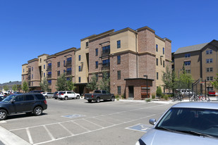 Building Photo - Yugo Flagstaff Grove