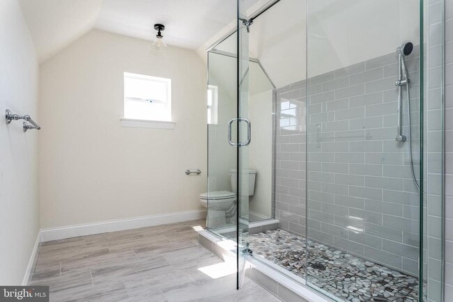 Building Photo - 434 Hurst St