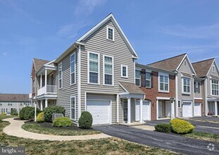 Building Photo - 705 Stag Ct