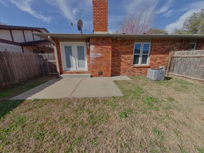 Building Photo - 1224 Richmond St